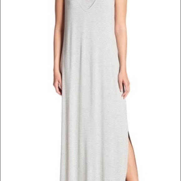 NWOT Bobeau V Neck Twist Back Maxi Dress - Picture 2 of 6